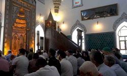 İstanbul’un Fethi’nin 572. yılında Bursa’da 572 hatm-i şerif okundu