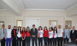 Kaymakam Özdemir sporcuları ağırladı