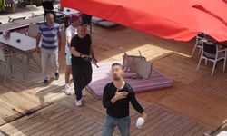 Konyaaltı Sahili’nde kaçak yapılar sökülüyor