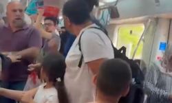 Marmaray’da çocuklarının yanında babaya yumruk