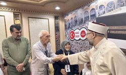 Mekke’de anlamlı buluşma