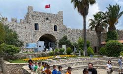 Menteşeli çocuklar tarihi resmetti