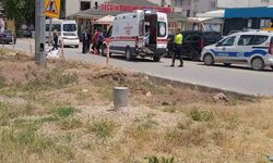 Motosiklet yayaya çarptı: 1 yaralı