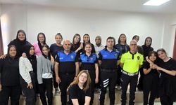 Öğrencilere polislik mesleği ve güvenli yaşam eğitimi