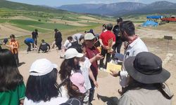 Oymaağaç Höyüğü’nde öğrencilere arkeoloji deneyimi