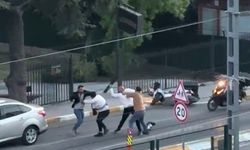 Pendik’te yol verme kavgası: Yumruklar, kask ve bıçak havada uçuştu
