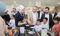 Sultangazi’de rengarenk mezuniyet