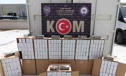 Şüphe üzerine durdurulan araçta binlerce makaron ele geçirildi