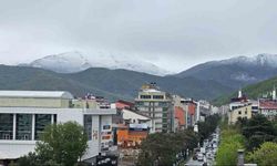 Tatvan’da mayıs ayında kar sürprizi: Nemrut ve yüksek kesimler beyaza büründü