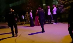 Tekme ve yumrukların havada uçuştuğu düğün kavgasında polis memurları arada kaldı