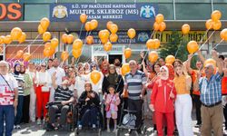 Türkiye’nin ilk MS Yaşam Merkezinde turuncu balonlar gökyüzüyle buluştu
