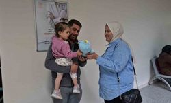Üniversite öğrencileri başlattıkları kampanya ile hasta çocukların yüzünü güldürdü