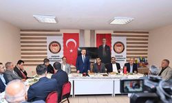 Vali Aksoy, Dost Dernekler Federasyonu’na iade-i ziyarette bulundu