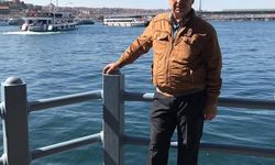 Yol kenarında yürürken otomobilin çarptığı adam hayatını kaybetti