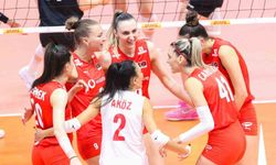 A Milli Kadın Voleybol Takımı, VNL’nin ilk etabı için Çin’e gitti