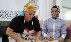 Adanalı kadınların ’ev baklavası’ mesaisi