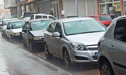 Ahlat’ta şiddetli yağmur etkili oldu