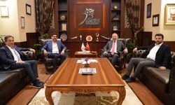 AK Parti Karabük Milletvekilleri ve İl Başkanı, Rektör Kırışık ile bir araya geldi