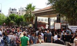 Antalya’da LGS sınavı öğrenciler kadar velileri de heyecanlandırdı