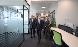 Bakan Kacır: "Türkiye’nin savunma sanayiine güç veren girişimlerimizin Ar-Ge ve üretim faaliyetlerine destek olmaya devam edeceğiz"