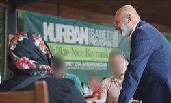 Başkan Çolakbayrakdar, Kurban Bayramı öncesi yetimleri sevindirdi