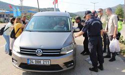 Bayram için yola çıkan sürücülere Amasya çöreği jesti
