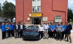 Bilecik Meslek Lisesi’ne eğitim desteği, sıfır kilometre araç hibe edildi