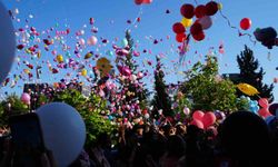 Binlerce balon minik Elif Azra için gökyüzüne bırakıldı