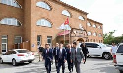 Bitlis Valisi Karakaya, Ahlat ilçesinde ziyaret ve incelemelerde bulundu