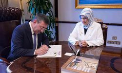 Cumhurbaşkanı Yardımcısı Yılmaz kurban vekaletini Türk Kızılay’a verdi