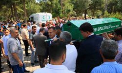Depremde hayatını kaybeden 14 yaşındaki Afranur, Fethiye’yi gözyaşlarına boğdu