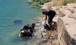 Dicle Baraj Gölü’nün altında temizlik çalışması yapıldı