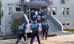 Didim’de tur otobüsüne saldıran 5 şüpheli adliyeye sevk edildi