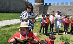 Erzurum kalesinde okuma şenliği
