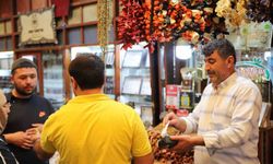 Gaziantep’te bayram yoğunluğu esnafın yüzünü güldürdü