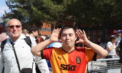 Hacdan dönen dedesini ve ninesini ‘Icardi’nin hareketiyle karşıladı