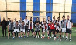 Hakkari’de öğretmenler arası futbol turnuvası sona erdi