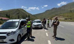 Hakkâri’de yol uygulaması, 5 sürücüye ceza