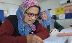 Hepsi torun sahibi: Adanalı ninelerin okuma azmi