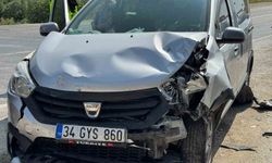 Kastamonu’da iki hafif ticari araç çarpıştı: 1 yaralı