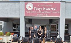 Kastamonu’da öğrenciler, ihtiyaç sahipleri için tekerlekli sandalye aldı