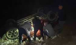 Kemaliye’de otomobil su kanalına uçtu: 4 yaralı