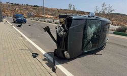 Kilis’te ticari araç devrildi: 4 yaralı