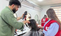 Kızılay’dan bayram öncesi çocuklara ücretsiz saç kesimi ve bakım