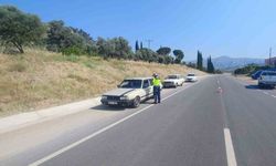 Kurallara uymayan 33 sürücü cezadan kaçamadı