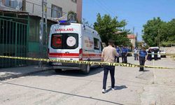 Marketten evine giderken hayatını kaybetti