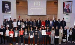 Matematik olimpiyatlarında başarılı öğrenciler ödüllendirildi