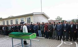Mersin’de denizde boğulan lise öğrencisi memleketi Çorum’da son yolculuğuna uğurlandı