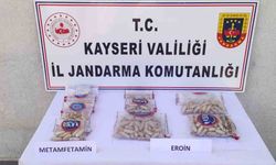 Mide ve bağırsaklarında 3 kilo uyuşturucuyla yakalandılar