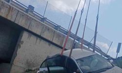 Otomobil köprüden uçtu: 2 yaralı